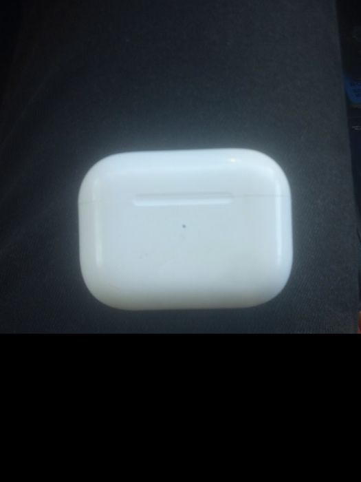 Продам air pods pro 2 оригинал