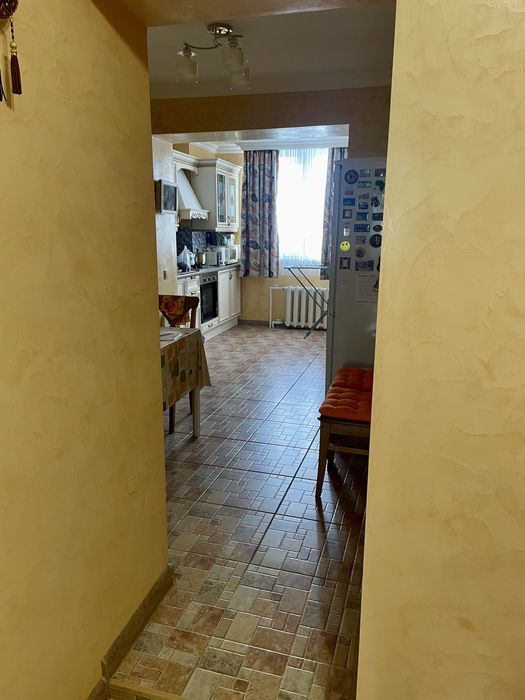 Продается 3-комнатная квартира