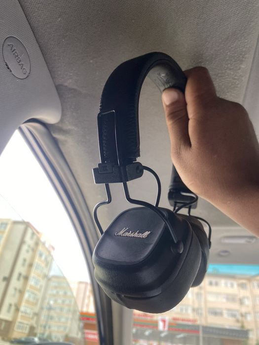 Наушник  Marshall