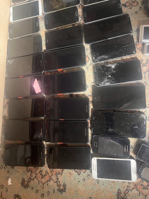 Telefoane de piese