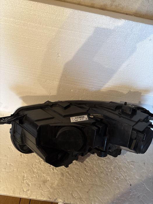 Фар Peugeot Rigther 18-