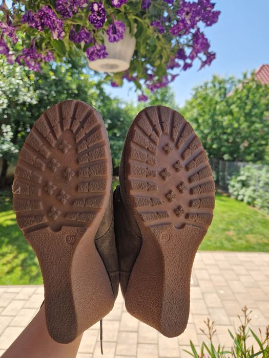 Pantofi piele intoarsa marimea 39