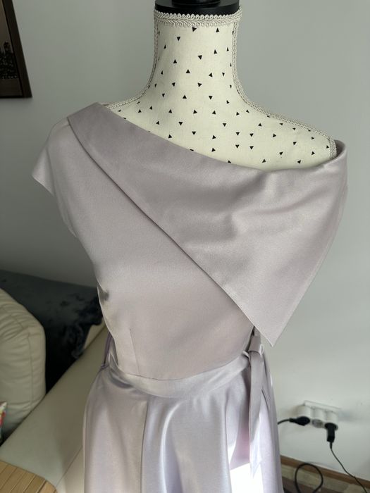 Rochie roz/lila midi eleganta - aspect satinat
