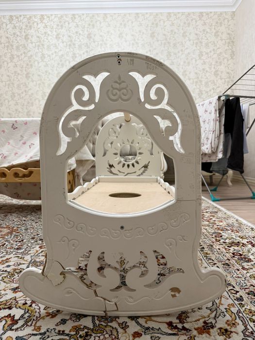 2 Бесик отдам даром(бесплатно)