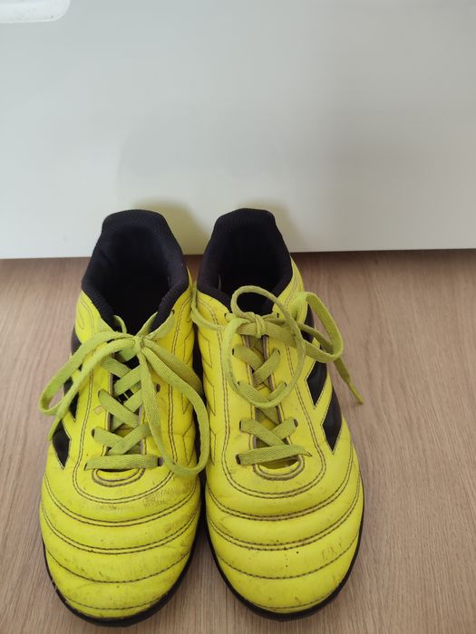 Маратонки за футбол Adidas 33номер