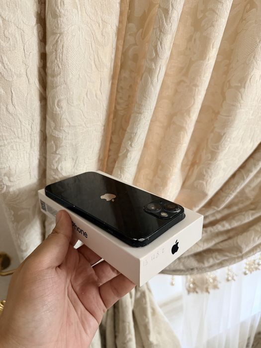 iPhone 13/128Gb - В отличном состоянии