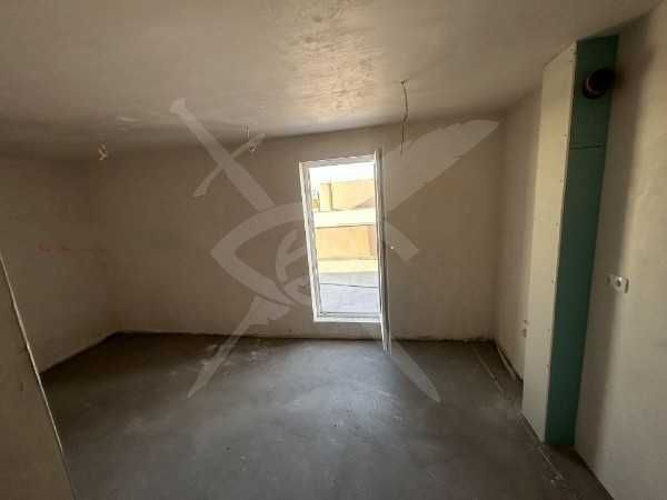 Продава се Тристаен апартамент в Пловдив, Остромила - 125 кв.м за 952 €/кв.м - Снимка #3