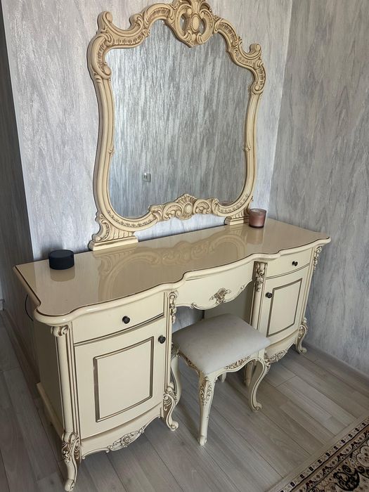 Спальная гарнитура