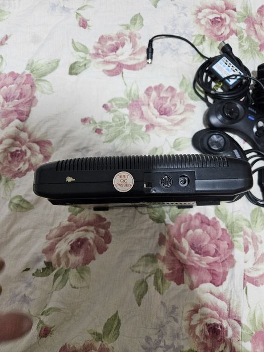 Consola 16 Bit Sega Mega Drive 2 + 6 jocuri -Sonic