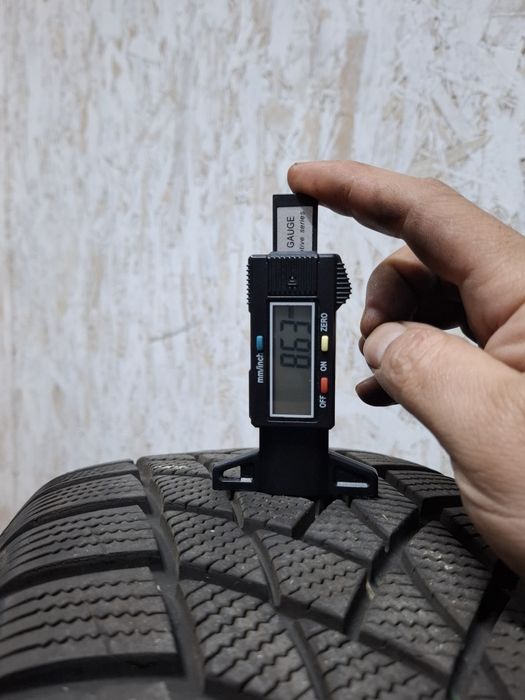 Set 4 anvelope iarna 235 65 17 Dot 36/2024