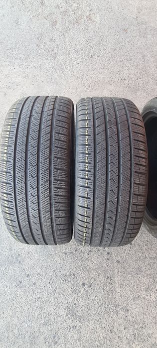 4 anvelope M+S Vredestein 235/40/19