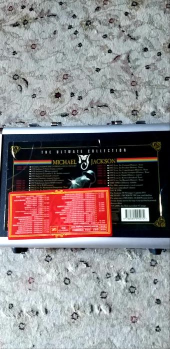 продам Box-Set,Michael Jackson,32 DVD+1 CD,The ultimate collection.