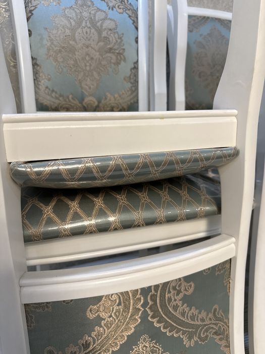 Продам стол+8 стульев