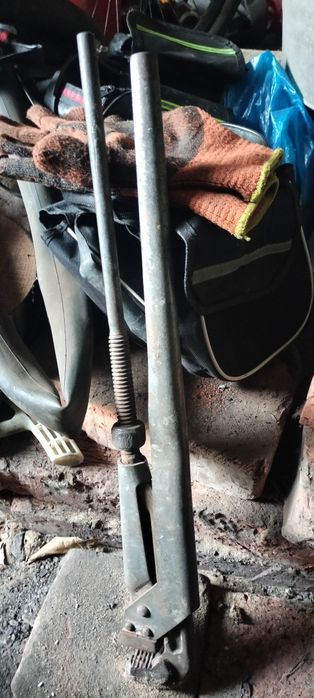 Газовый ключ продам