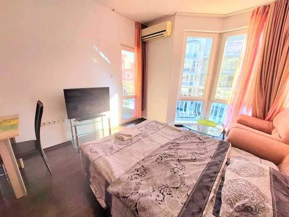 Дава се под наем Двустаен апартамент в к.к. Слънчев бряг - 65 кв.м за 28560 € - Снимка #4