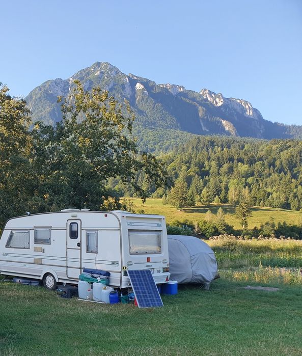 Vând rulotă și bmw x3 M47 160000km