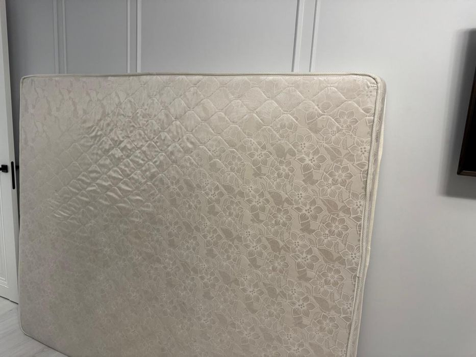 Матрас для спальни