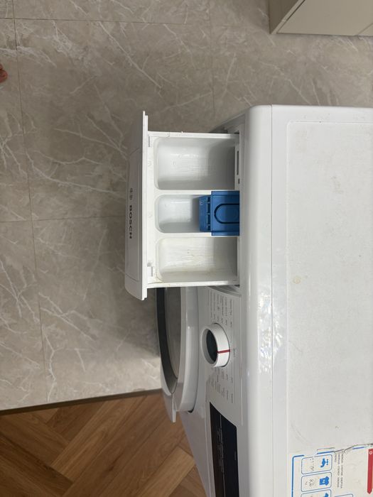 Продаю стиралку полностью работает