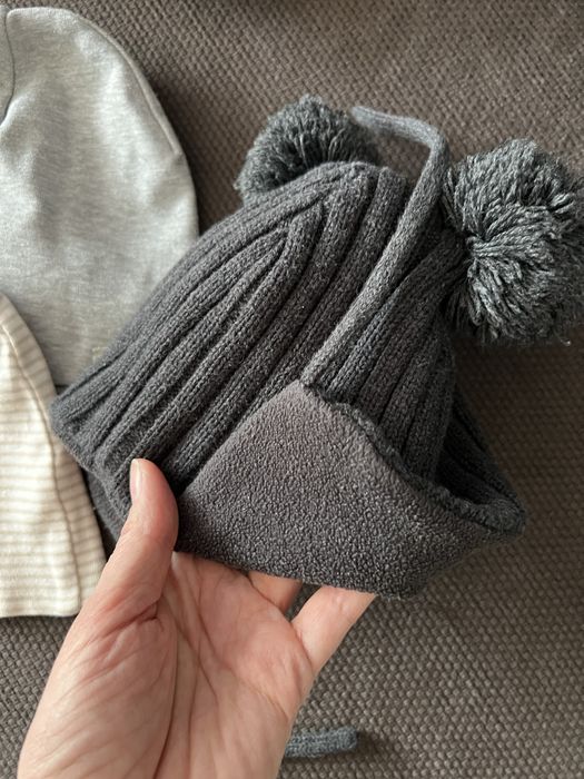 Set 3 căciuli bebe mărime 62-68; H&M