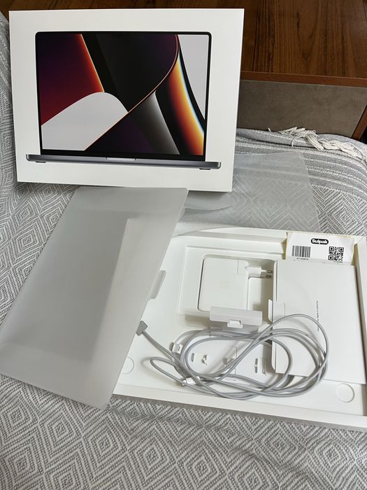 MacBook Pro 16” на чипе M1 Pro