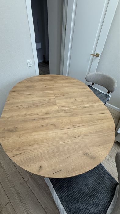 Продам стол новый натуральный дуб