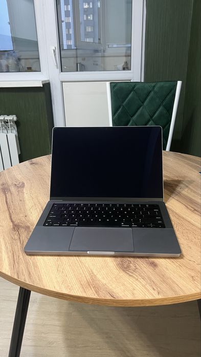 Macbook M2 Pro 16/512