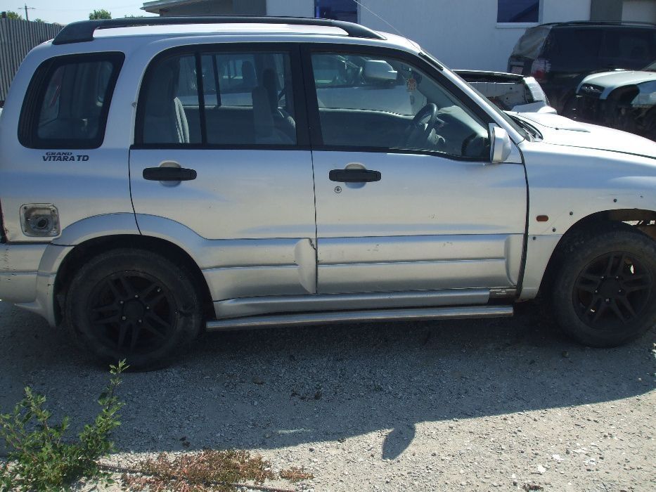 Dezmembrez SuzukiGrandVitara2.0hdi/2.0d/2,5v6