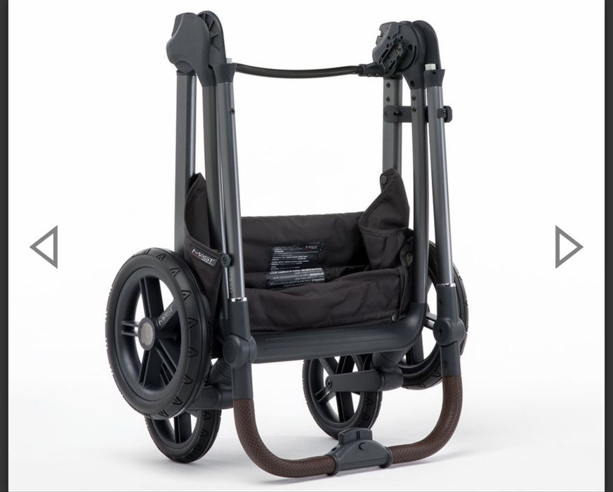 Комбинирана бебешка количка до 22кг Mast M5X, Lion