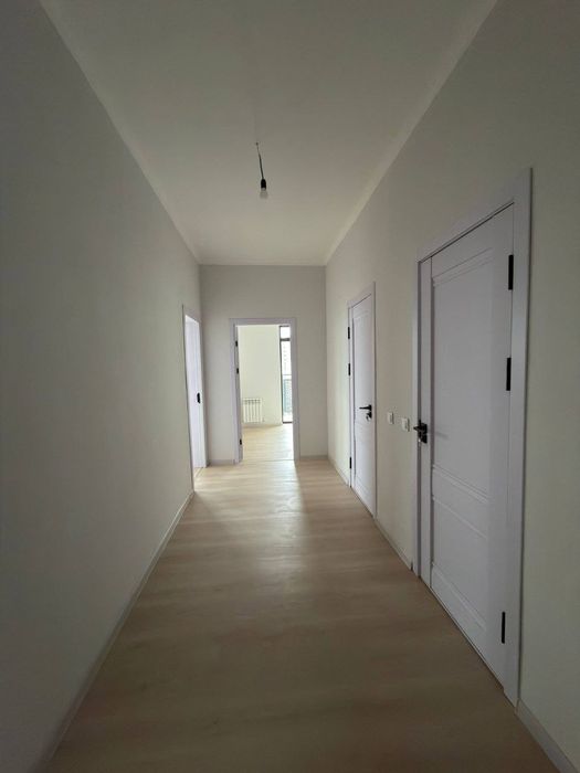 Arzonga 2 xonali kvartira srochna sotiladi