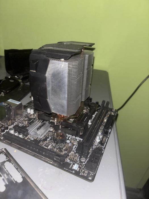 Kit PC i7-9700F + H310CM-DVS + Cooler Arctic
