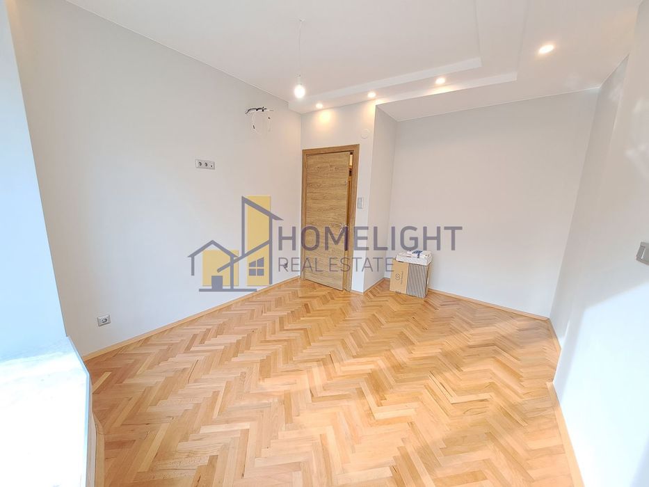 Продава се Тристаен апартамент в София, Център - 88 кв.м за 2782 €/кв.м - Снимка #5