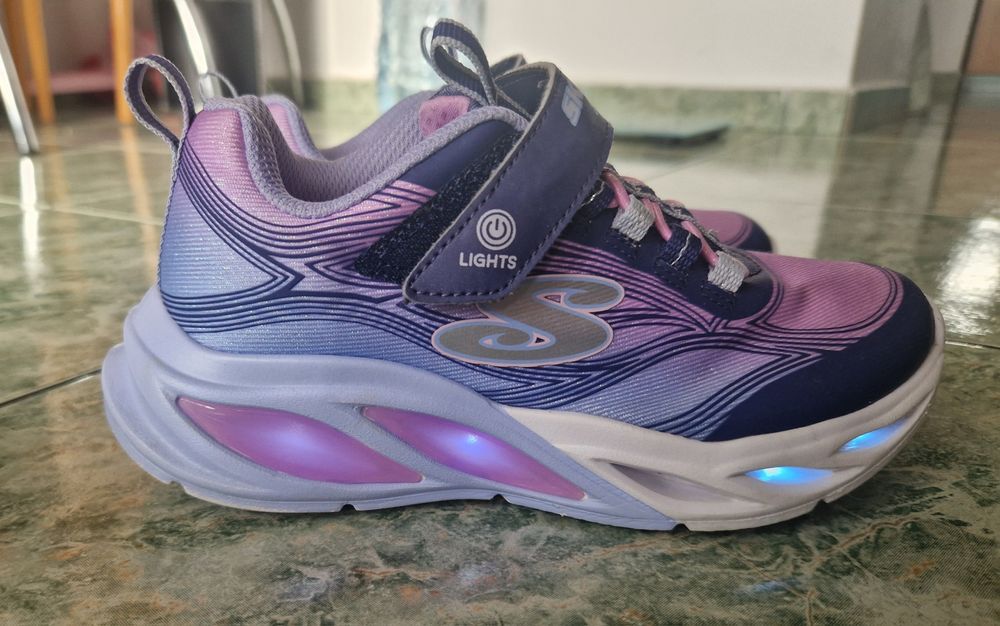 Incaltaminte Skechers nr 30