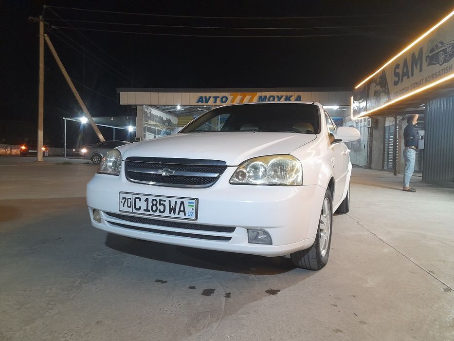 Ласетти 2011.  2 позится