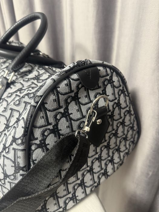 Geanta sala/voiaj DIOR super calitate