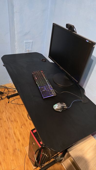 Birou Gaming Shark GD Hold