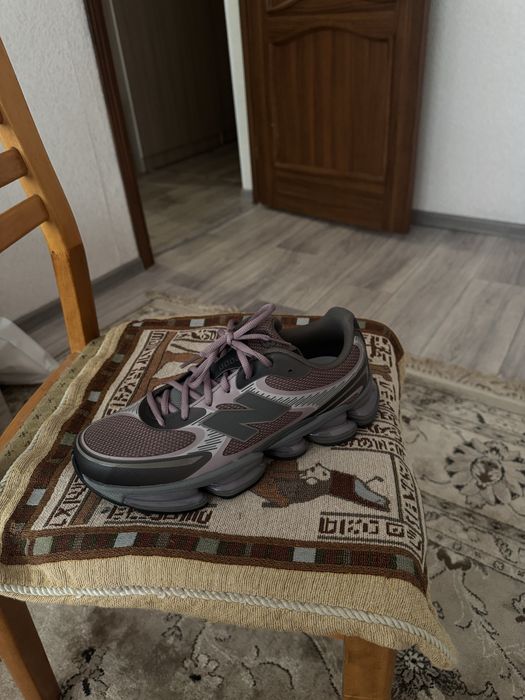 Продаю оригинальные New Balance 2000 Abzorb
