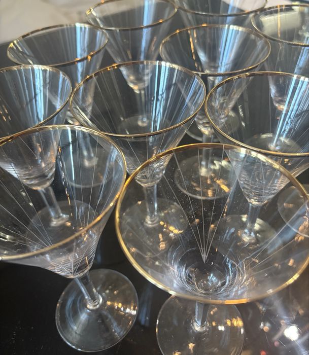 Кристални чаши със столче