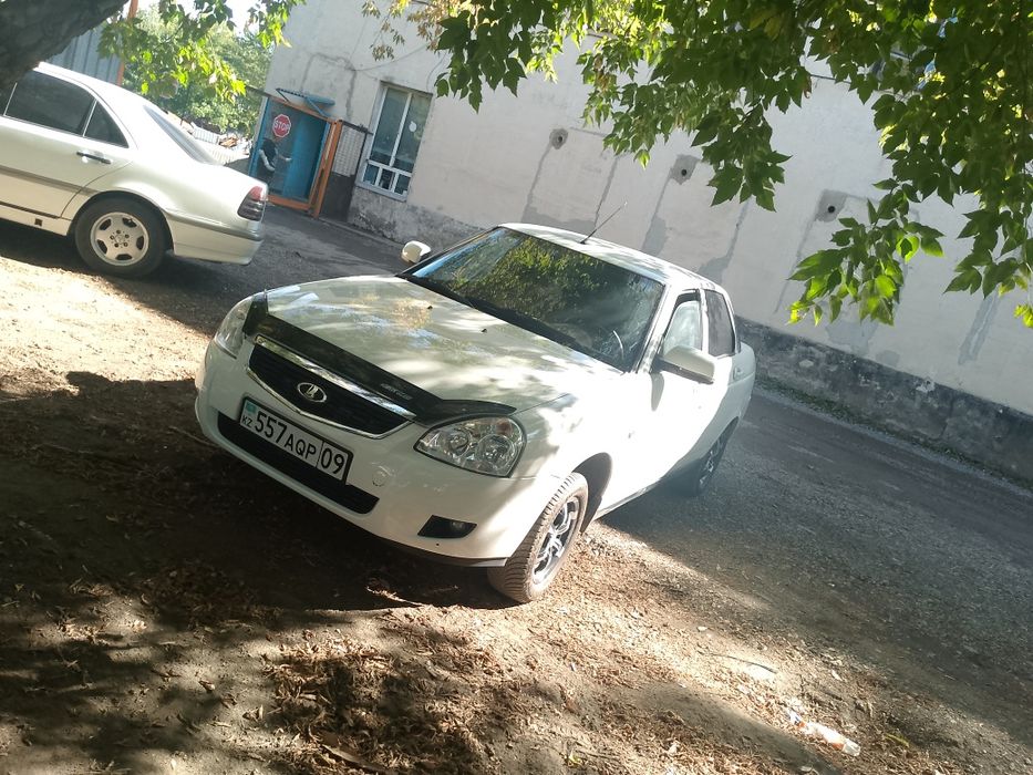 Продам Приору в идеальном состояние