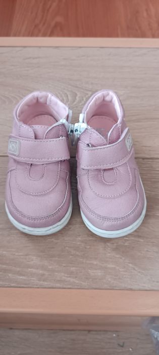 Нови детски  летни обувки
