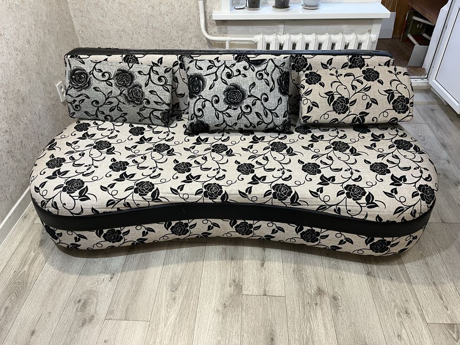 Продам диван шкаф
