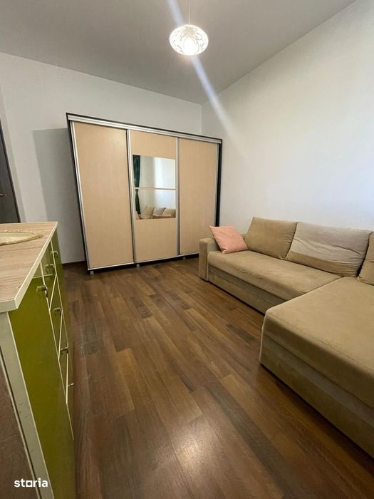 Apartament 3 camere cu curte proprie – gata de mutat!