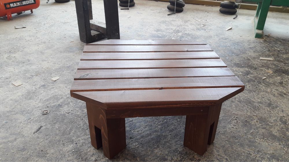 Дървена стойка за хамак