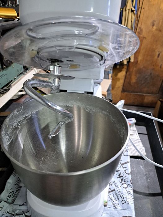 Тестомес продается.