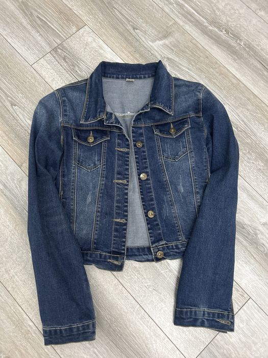 Продам джинсовку на девочку