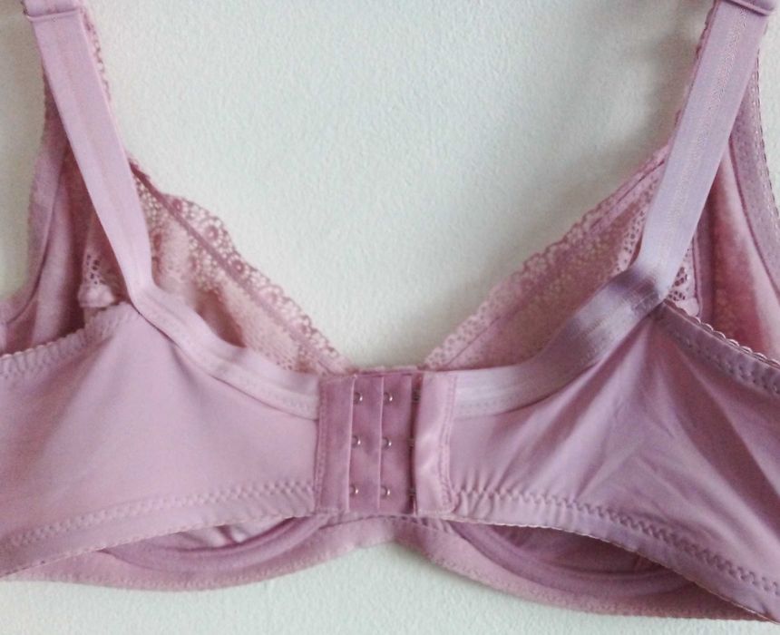 Нов розов сутиен 85С