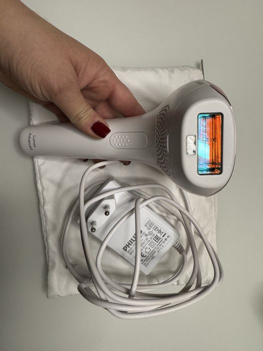 Фотоепилатор Philips Lumea