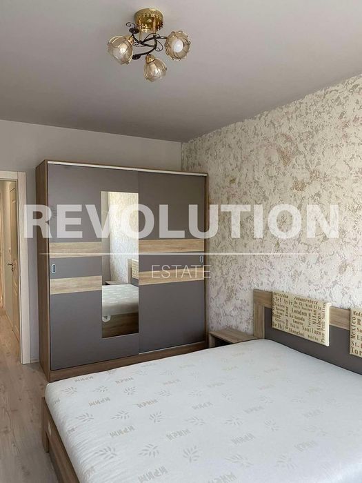 Дава се под наем Четиристаен апартамент в Варна, Бриз - 165 кв.м за 1196.97 € - Снимка #3