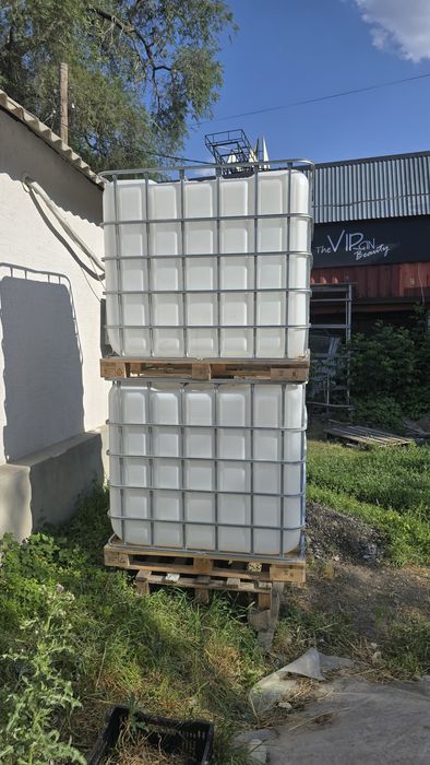 Продам Кубовые бочки
