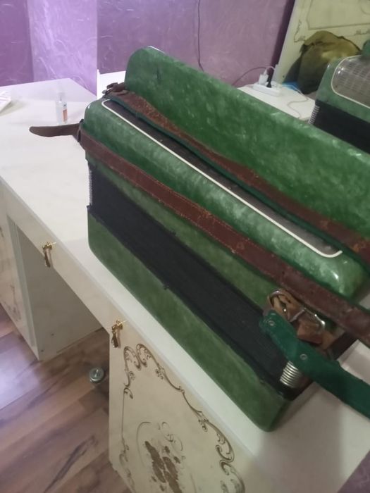 Продается баян Мелодия