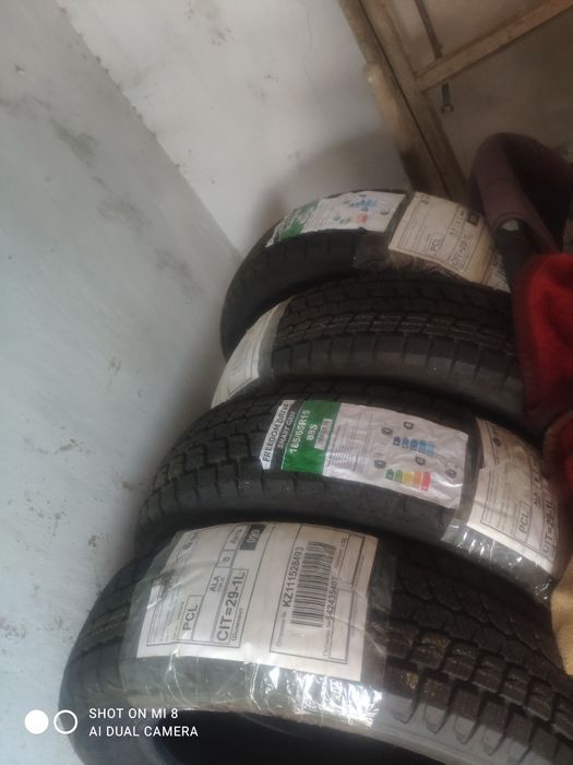 Комплект зимних шин новых.
